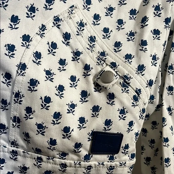 COACH Women's White and Blue Jacket - Picture 7 of 7